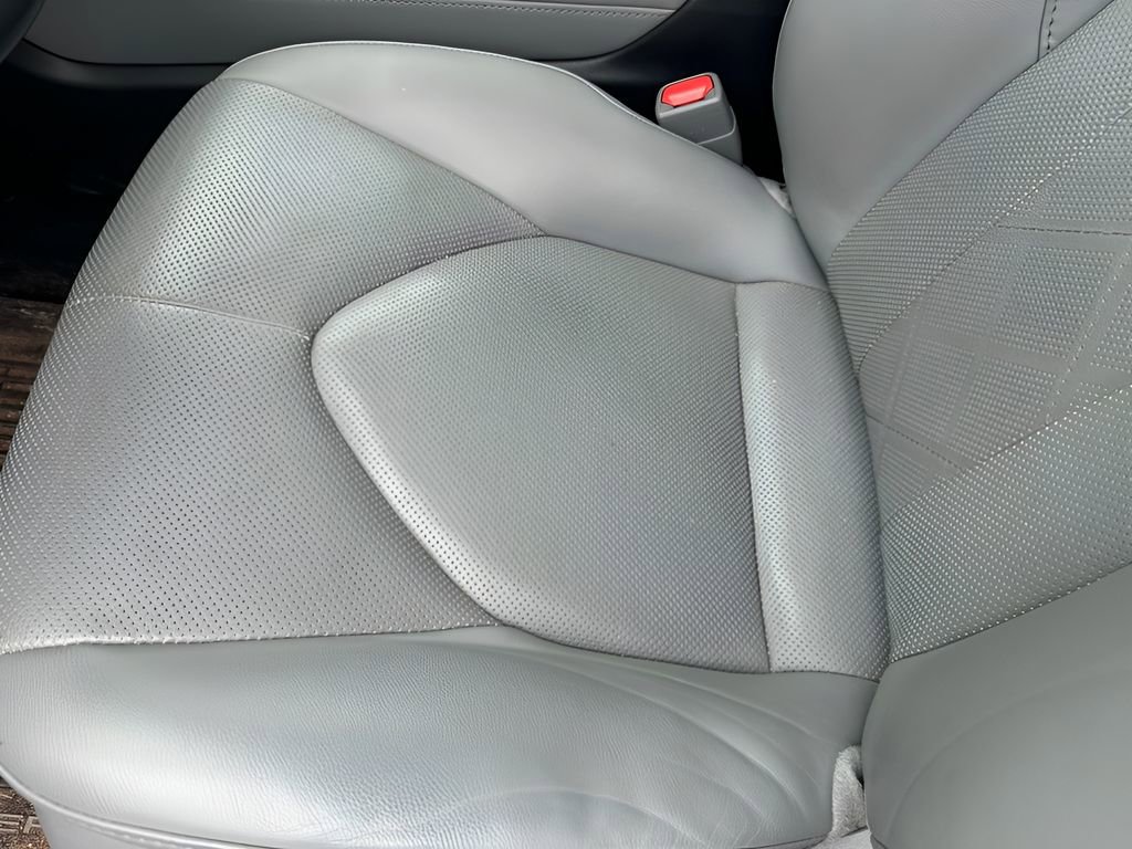 Used 2020 Toyota Highlander Platinum image 9