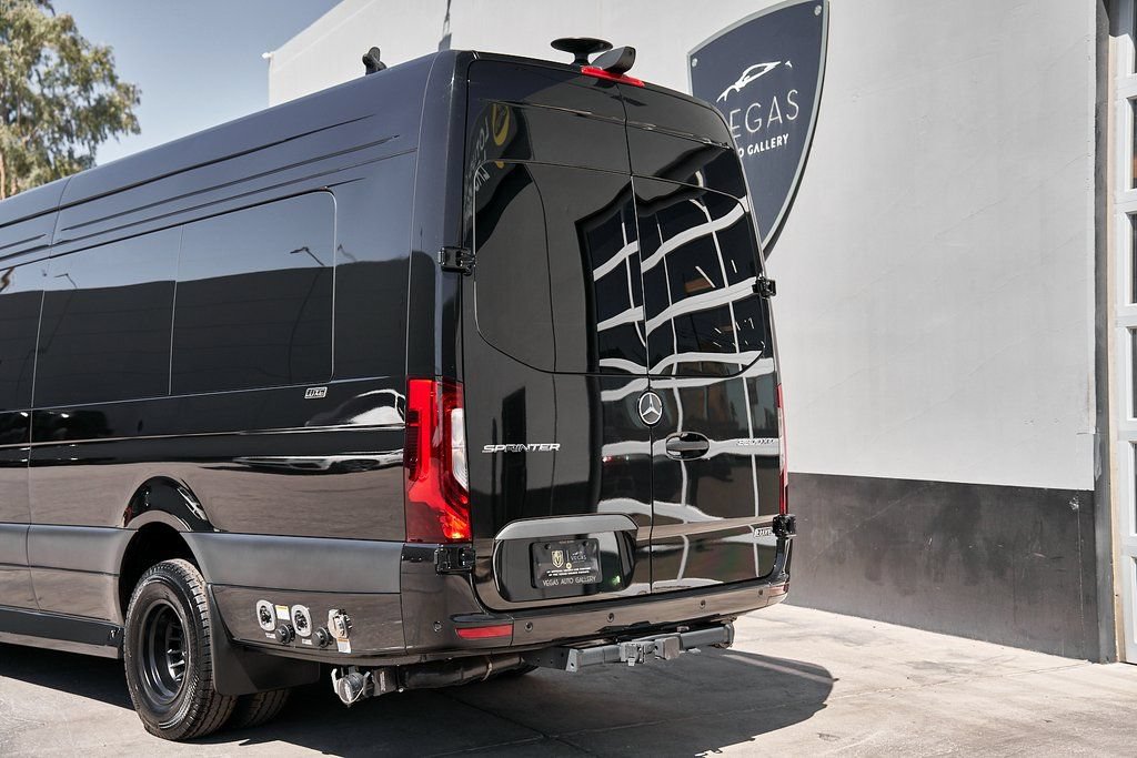 Used 2024 Mercedes-Benz Sprinter 3500 w/ Parking Package image 9