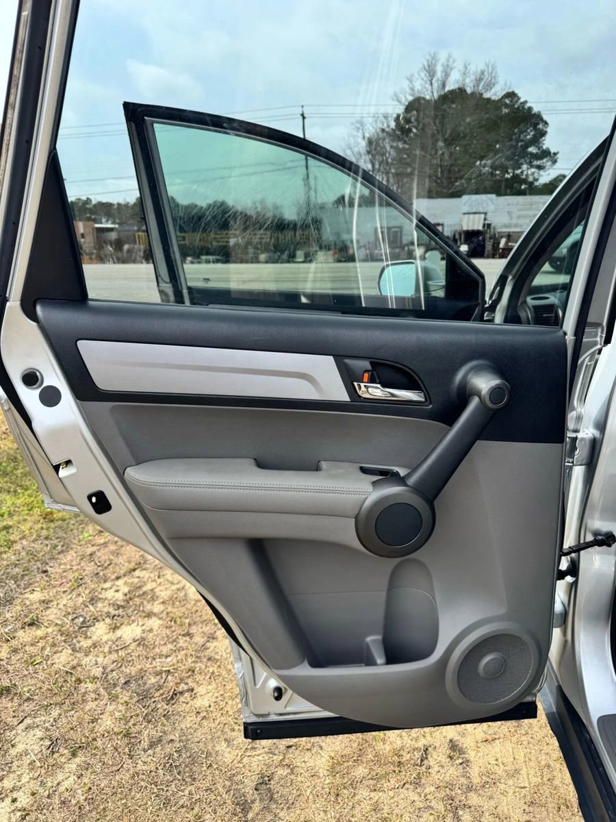 Used 2011 Honda CR-V EX-L image 10