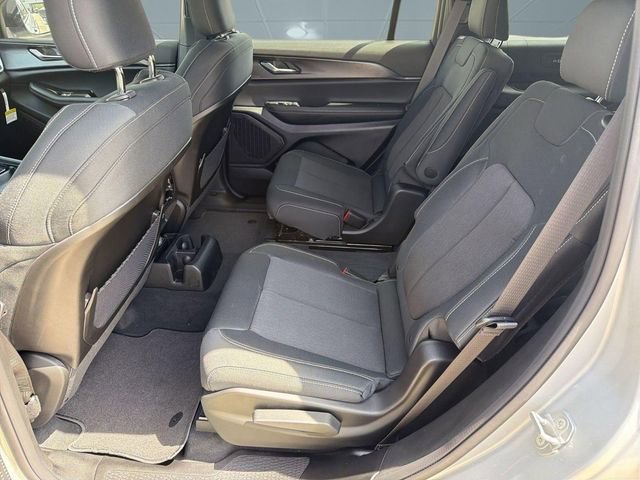 New 2026 Jeep Grand Cherokee L Laredo AWD/4WD image 15