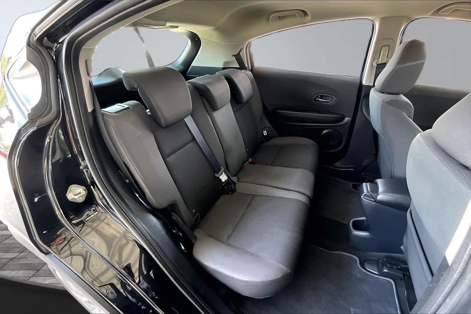 Used 2019 Honda HR-V LX image 22