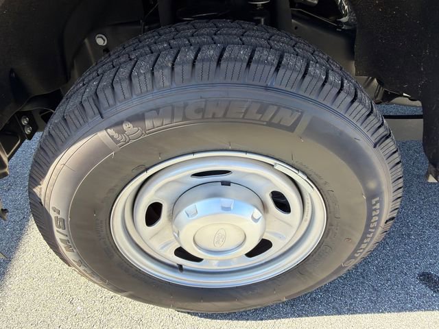 Used 2024 Ford F250 XL image 11