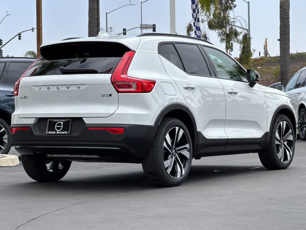 New 2026 Volvo XC40 B5 Ultra w/ Protection Package Premier AWD/4WD image 5