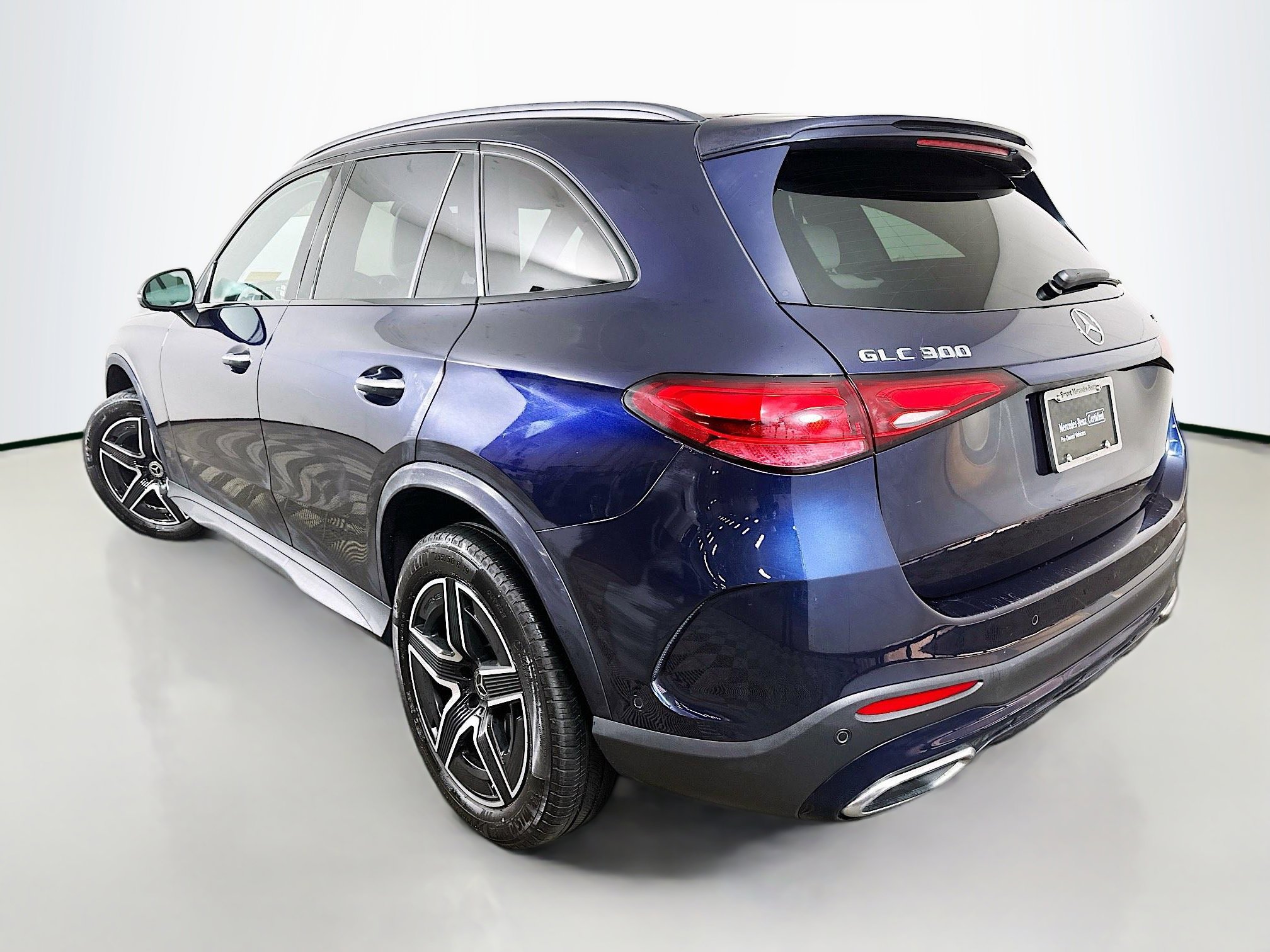 Certified 2023 Mercedes-Benz GLC 300 4MATIC image 5