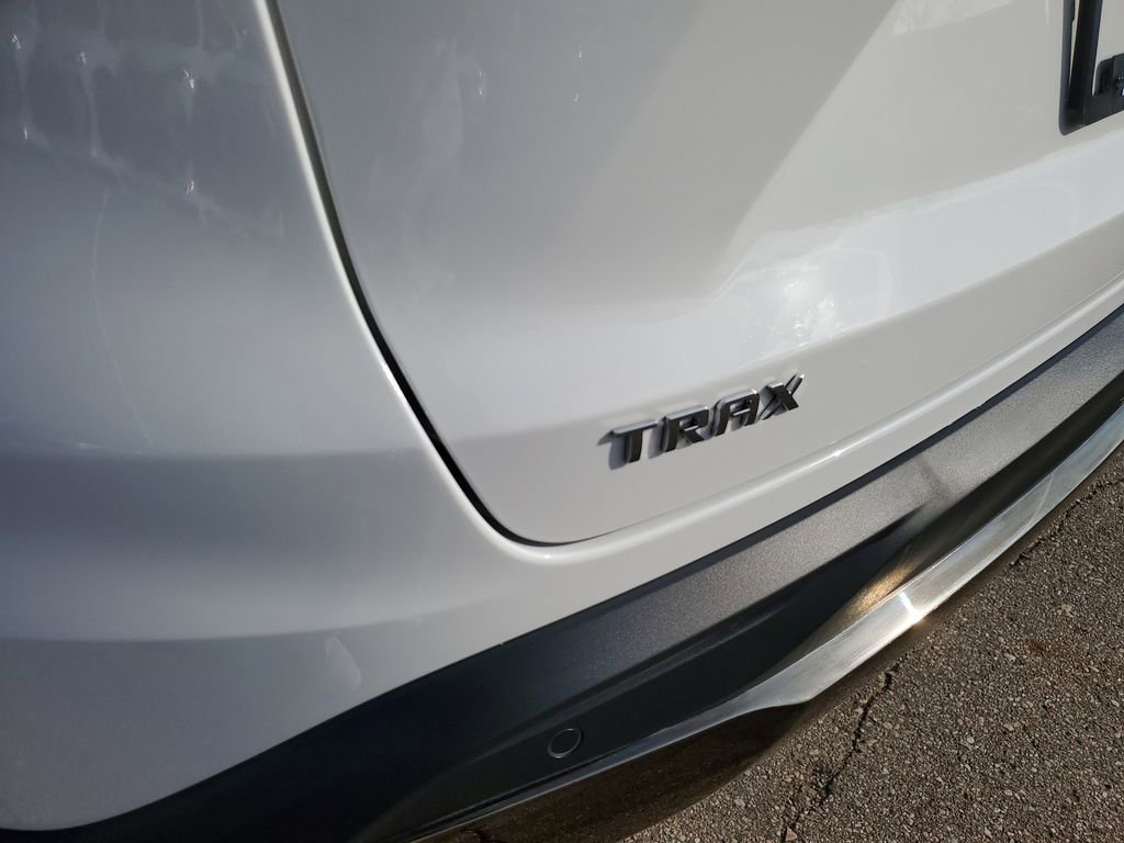 Used 2025 Chevrolet Trax ACTIV w/ Driver Confidence Package image 32