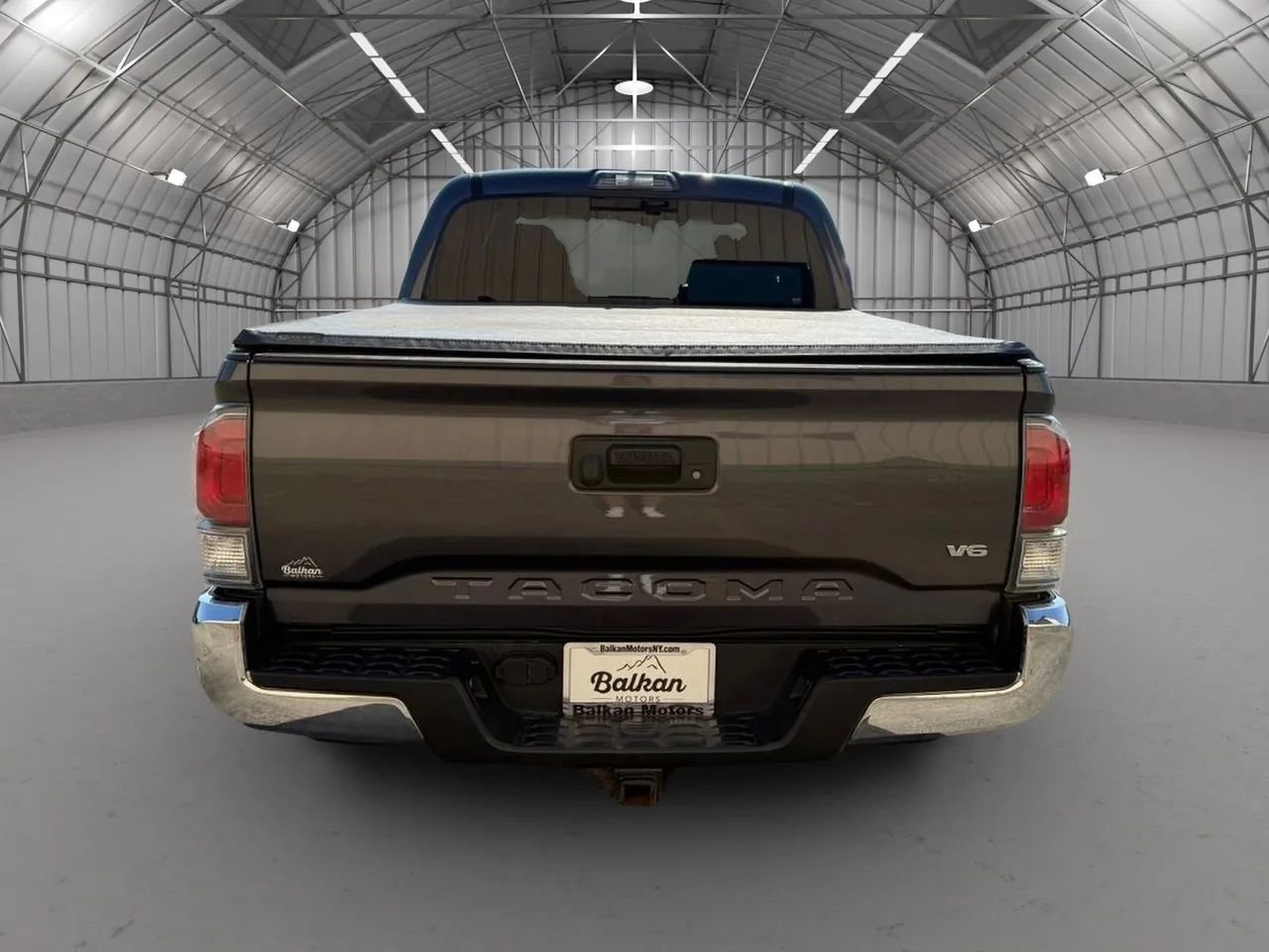 Used 2021 Toyota Tacoma TRD Off-Road image 7