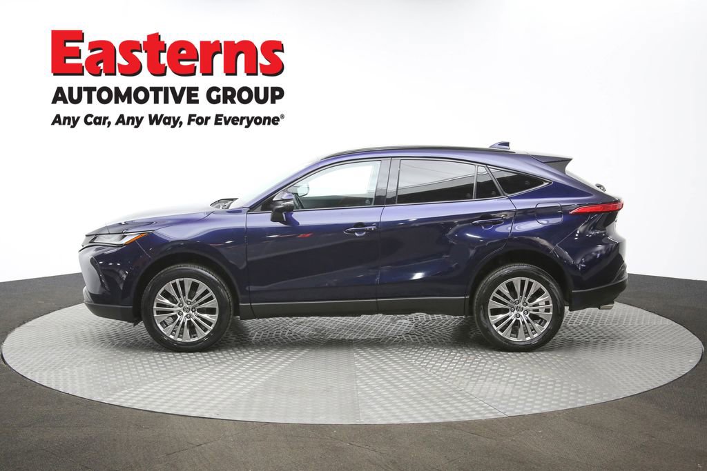 Used 2023 Toyota Venza XLE image 60