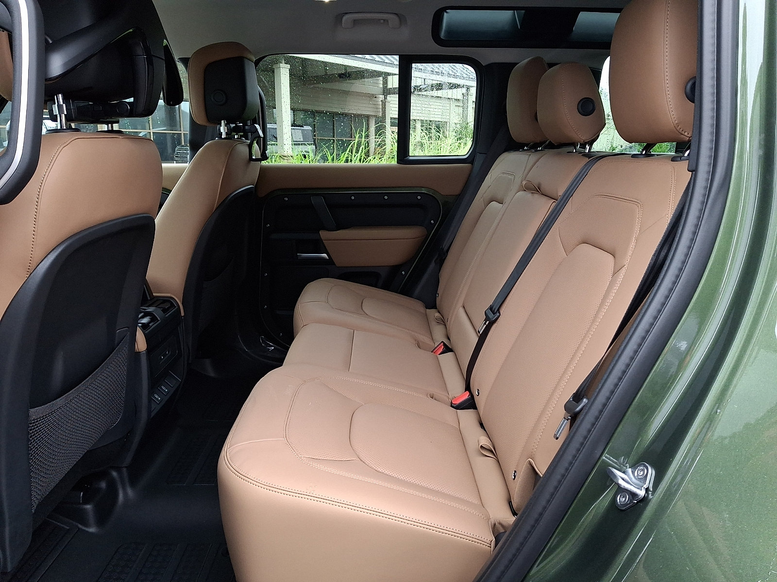 New 2026 Land Rover Defender 110 S AWD/4WD image 7