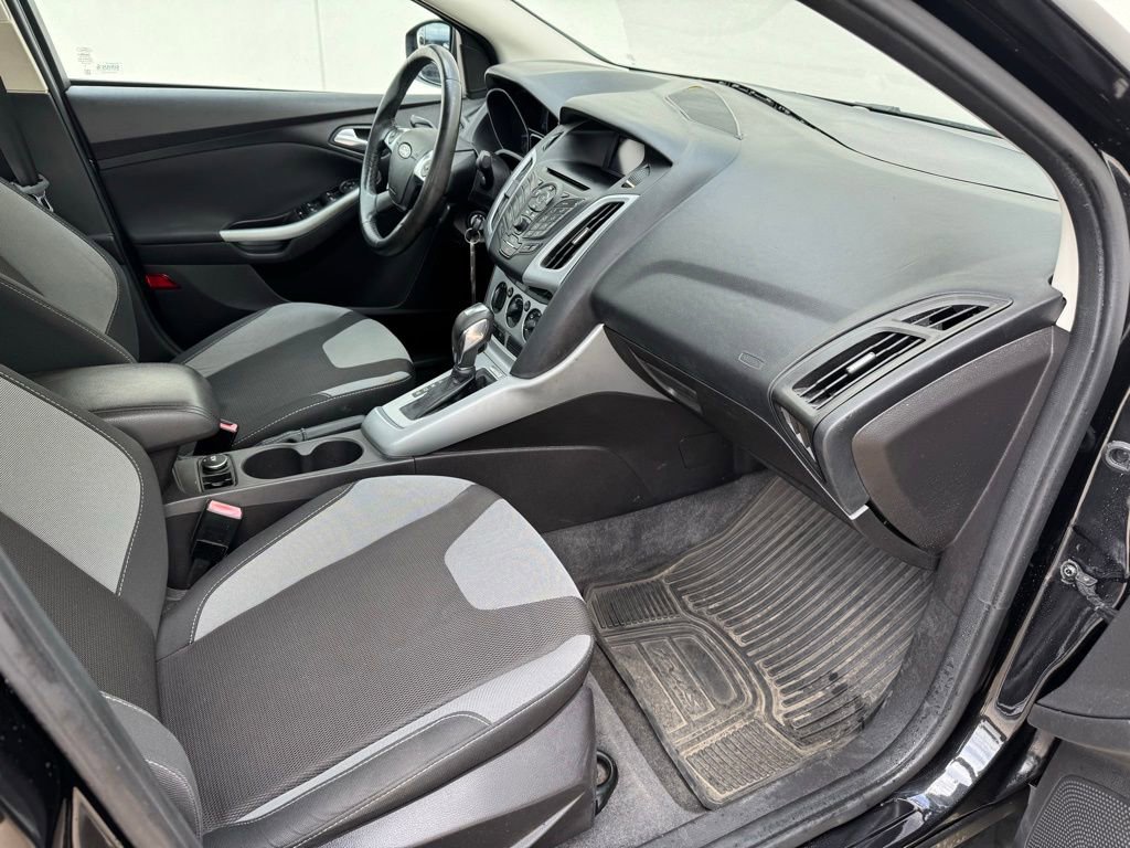 Used 2012 Ford Focus SE image 16