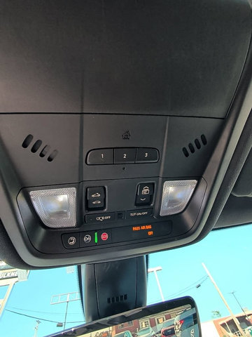 Used 2019 Chevrolet Blazer Premier w/ Sun and Wheels Package AWD/4WD image 32