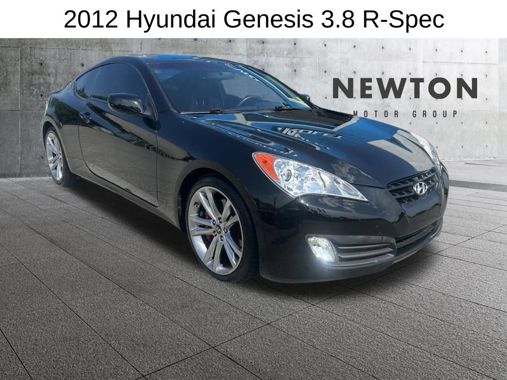 Used 2012 Hyundai Genesis 3.8 RWD image 1