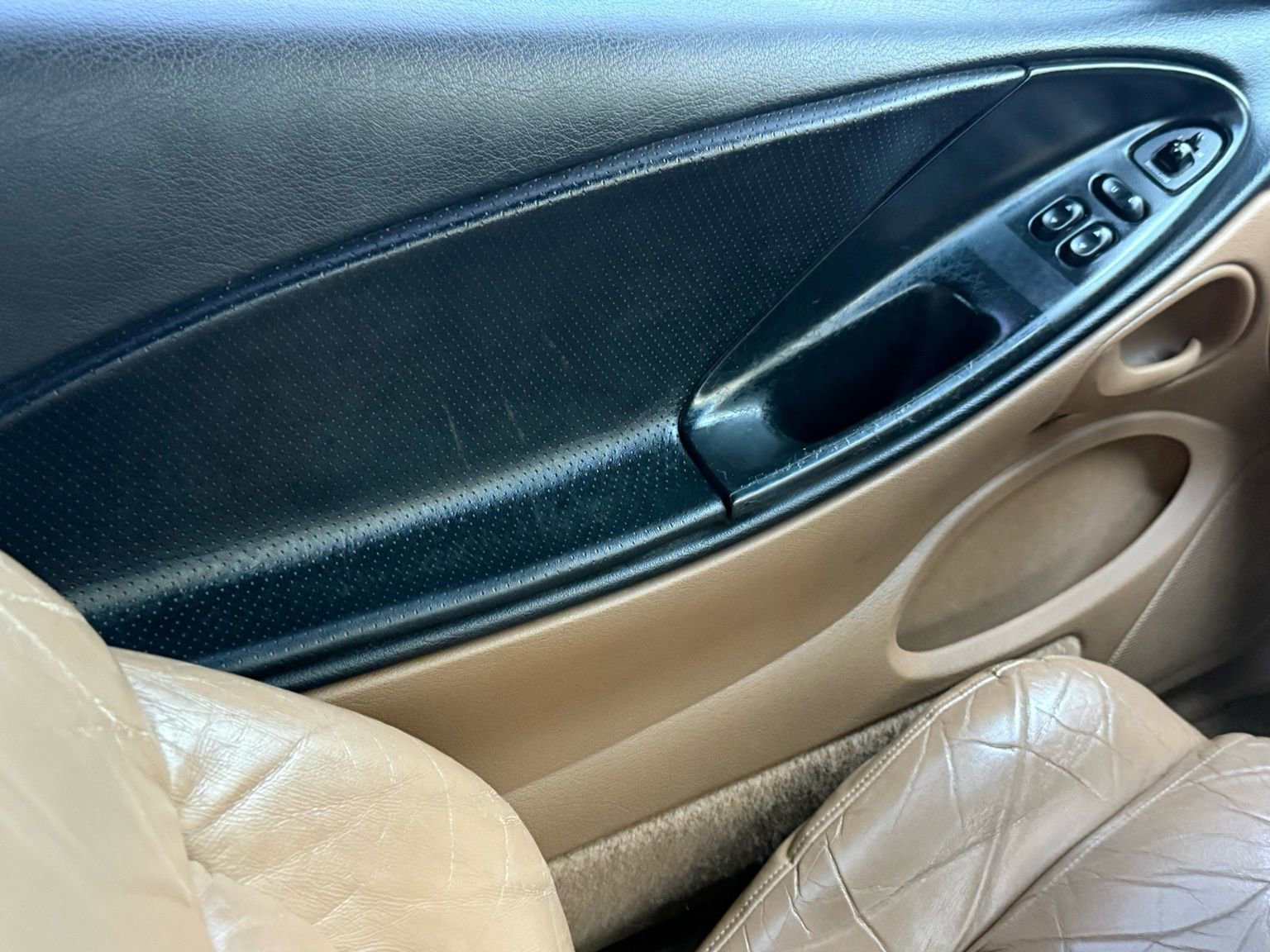 Used 1994 Ford Mustang Cobra image 29