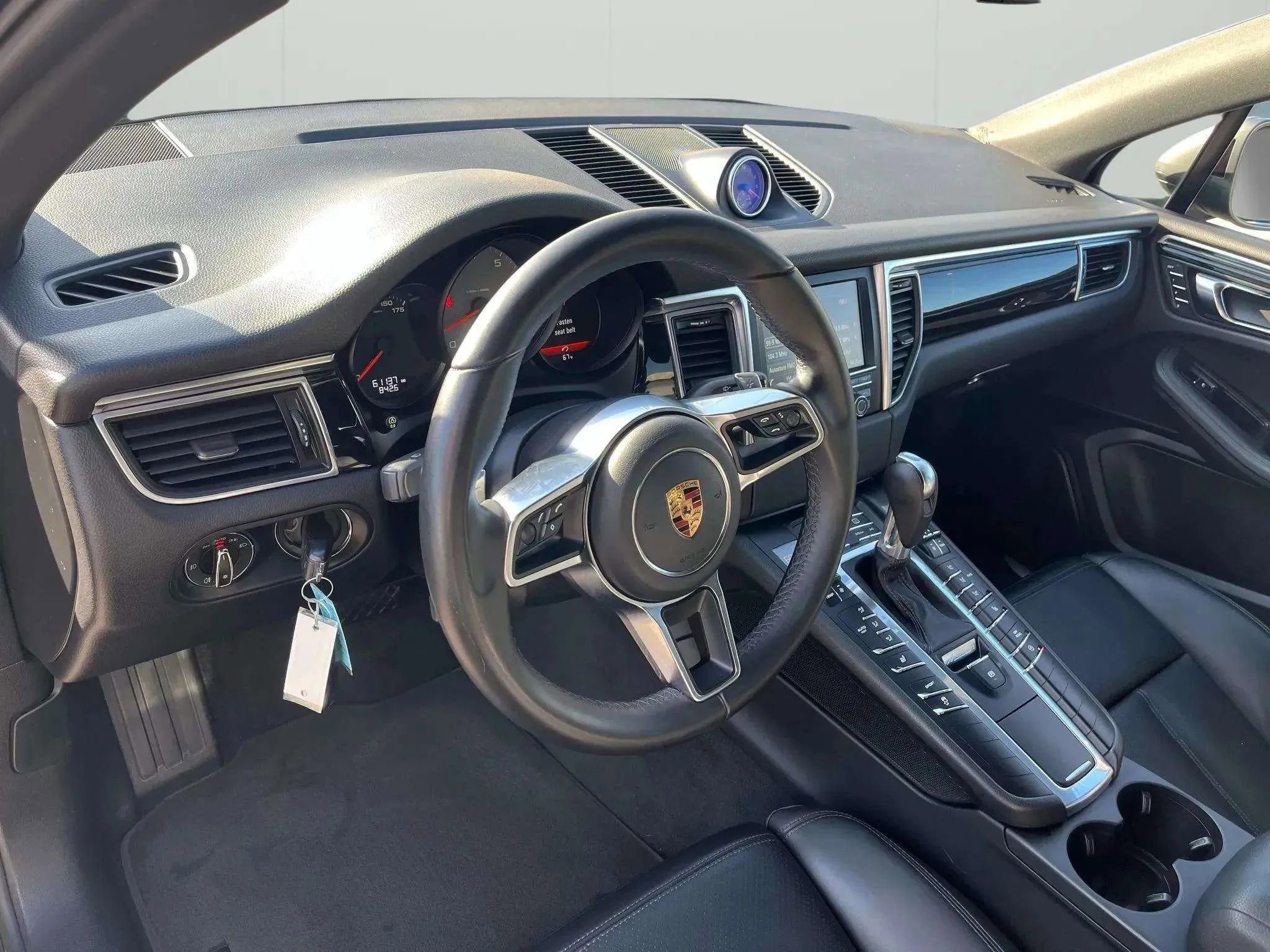 Used 2016 Porsche Macan S image 17