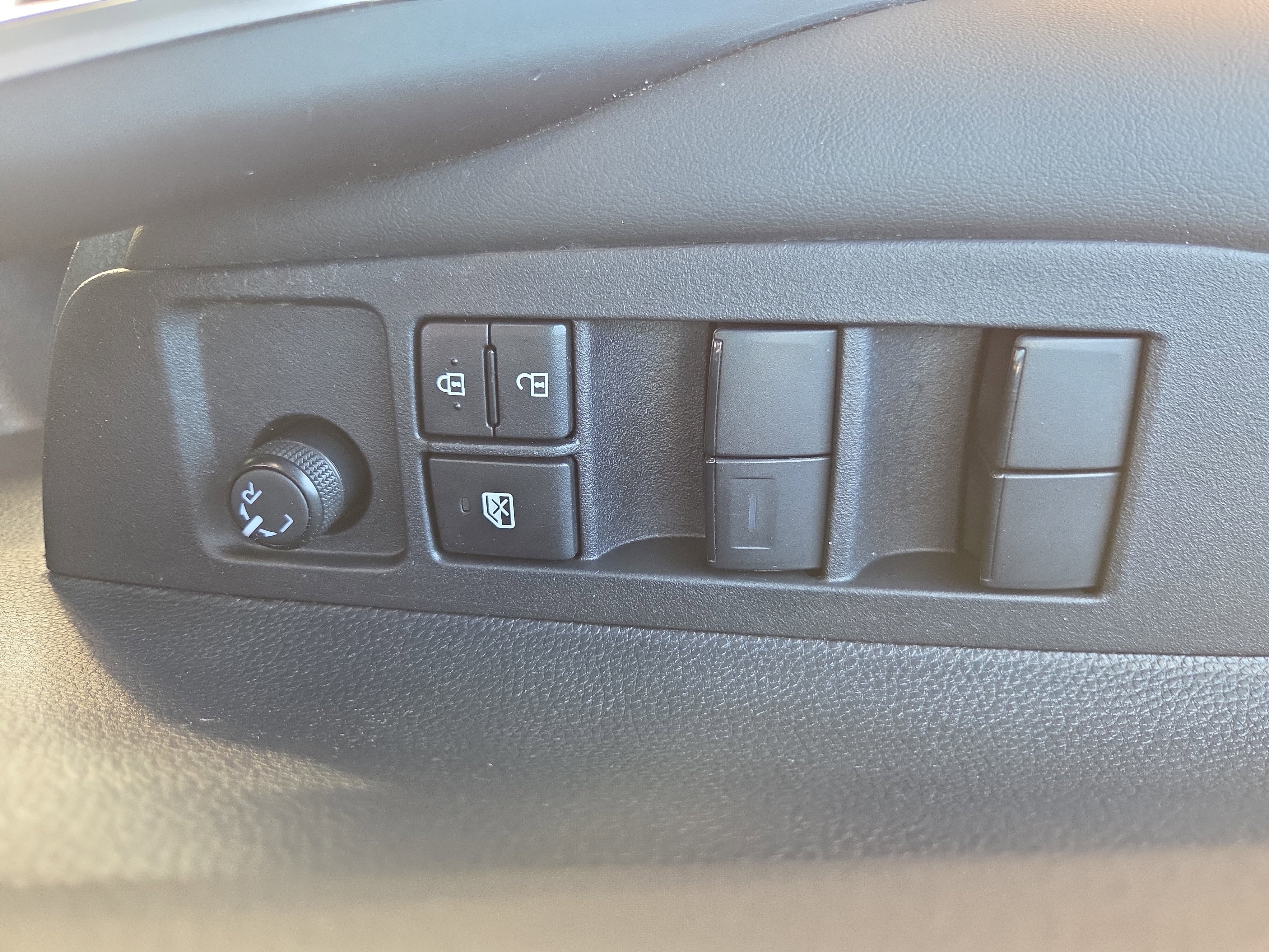 Certified 2025 Toyota Corolla XSE FWD image 21