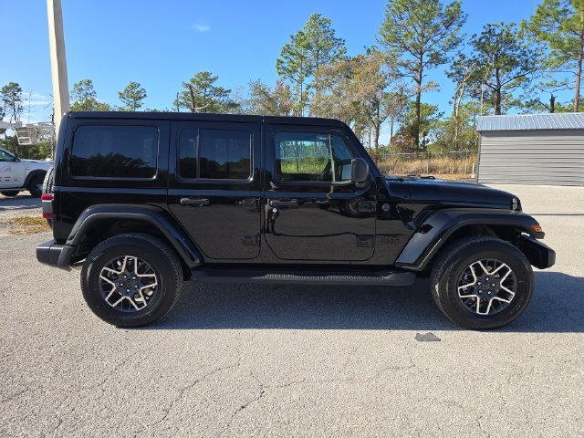 New 2026 Jeep Wrangler Unlimited Sahara AWD/4WD image 3