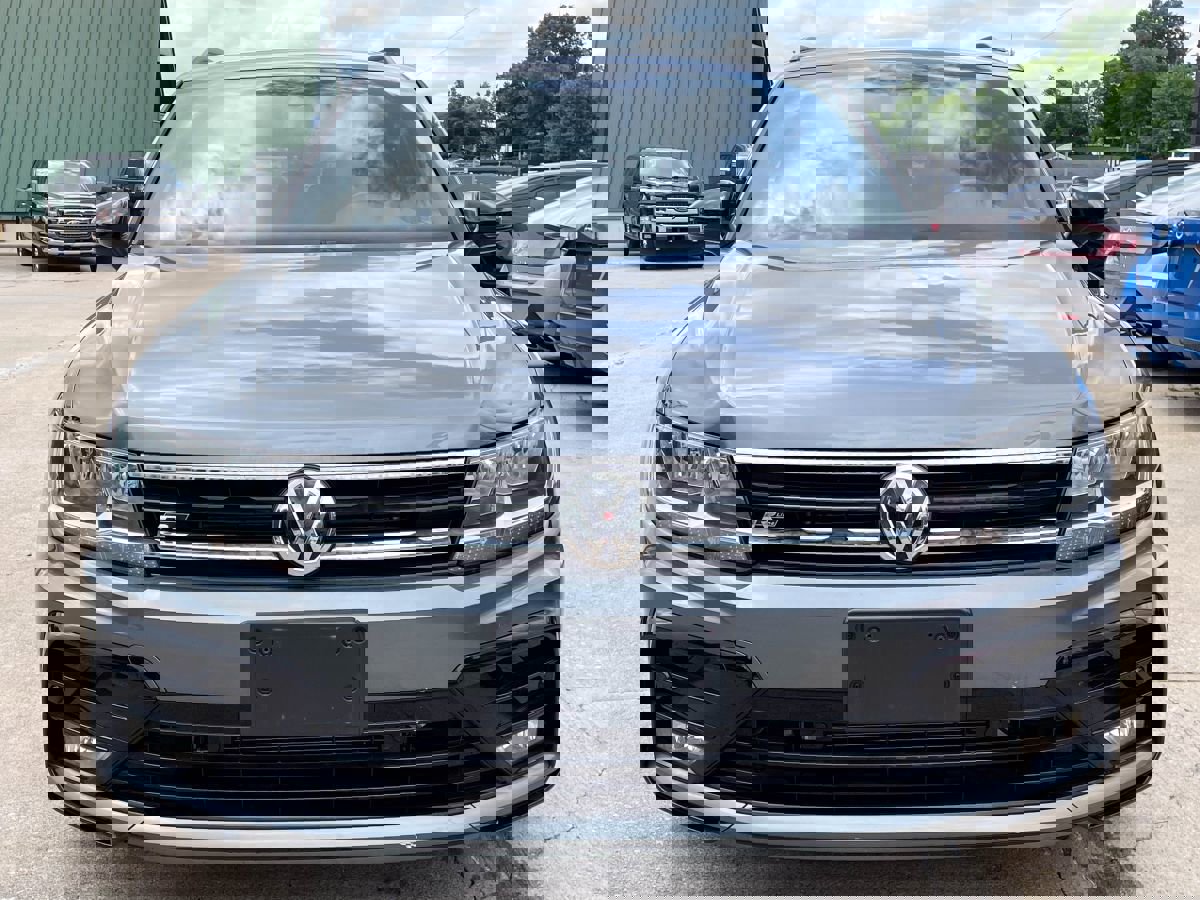 Used 2021 Volkswagen Tiguan SE R-Line image 7