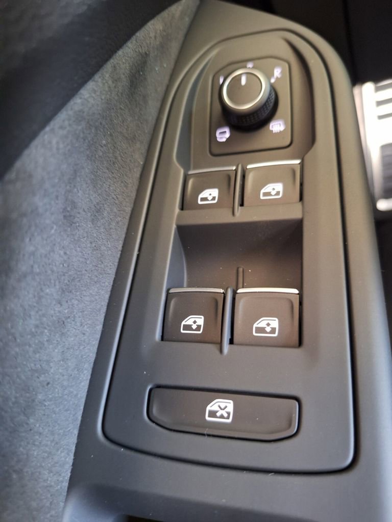 New 2026 Volkswagen GTI SE image 18