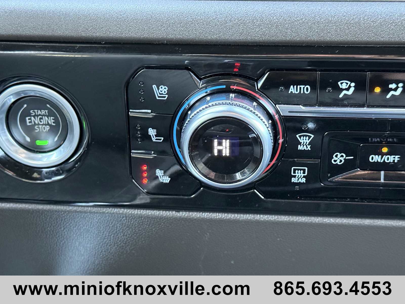 Used 2023 GMC Sierra 1500 SLT w/ SLT Premium Package image 20