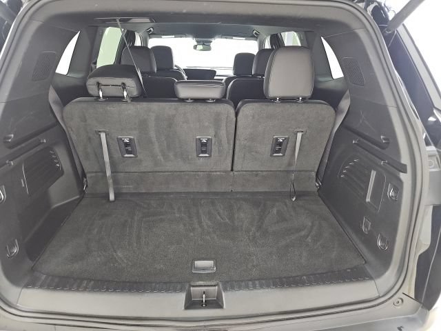 Used 2025 Buick Enclave Preferred AWD/4WD image 5