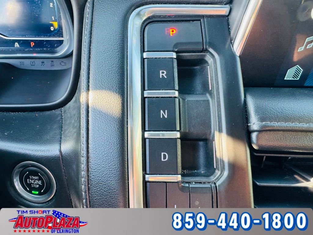 Used 2022 Chevrolet Suburban LT w/ Luxury Package image 28