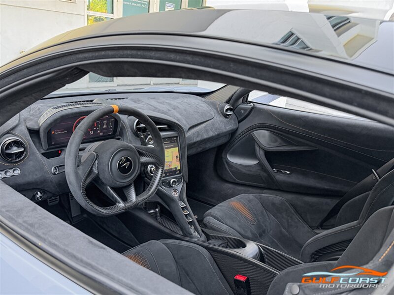 Used 2021 McLaren 765LT RWD image 2
