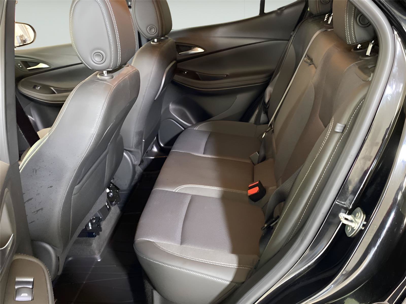 Certified 2024 Buick Encore GX Preferred w/ Comfort Package FWD image 16
