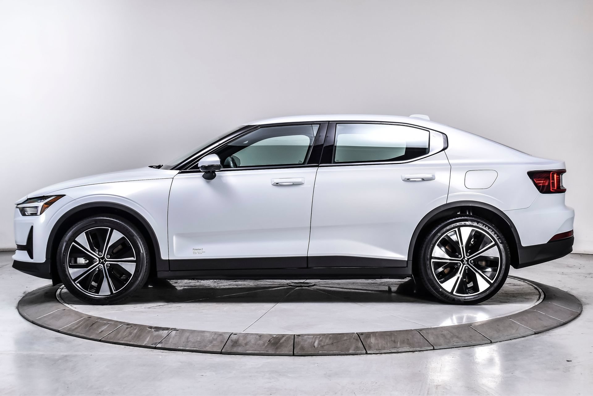 Used 2023 Polestar Polestar 2 AWD/4WD image 3