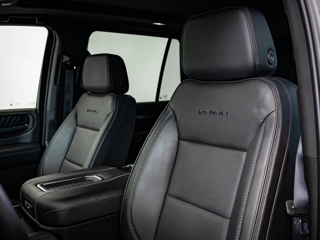 Used 2023 GMC Yukon Denali w/ LPO, Floor Liner Package image 27