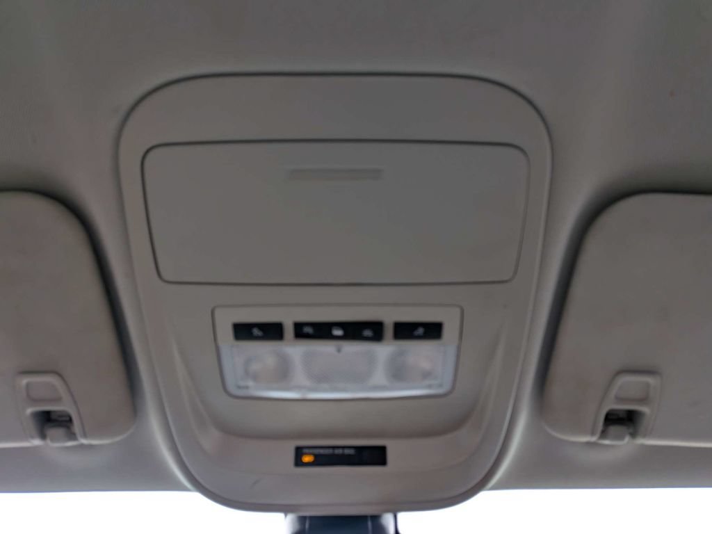 Used 2022 Chevrolet Colorado LT w/ Fleet Safety Package RWD image 21