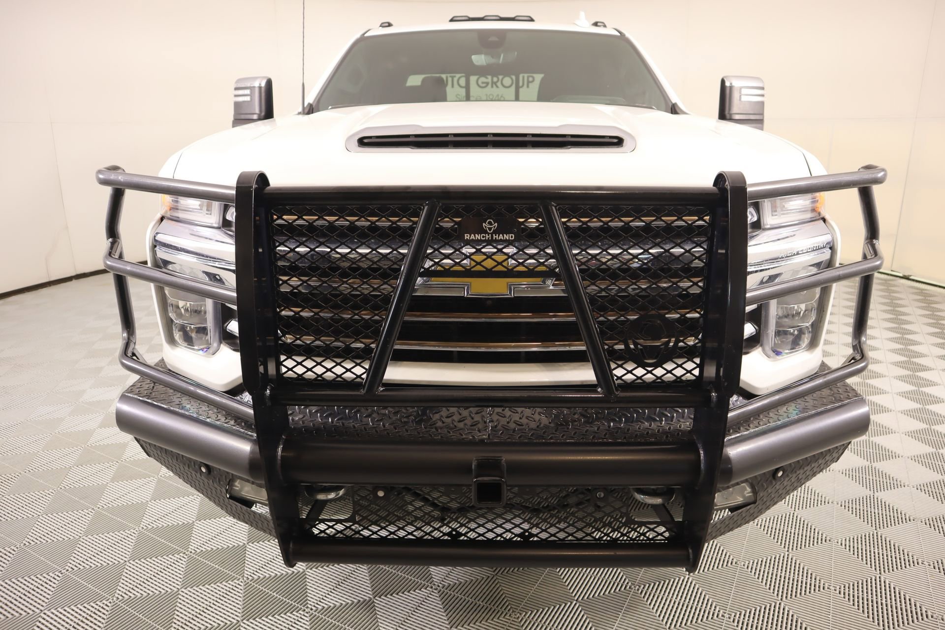 Used 2023 Chevrolet Silverado 3500 High Country AWD/4WD image 9
