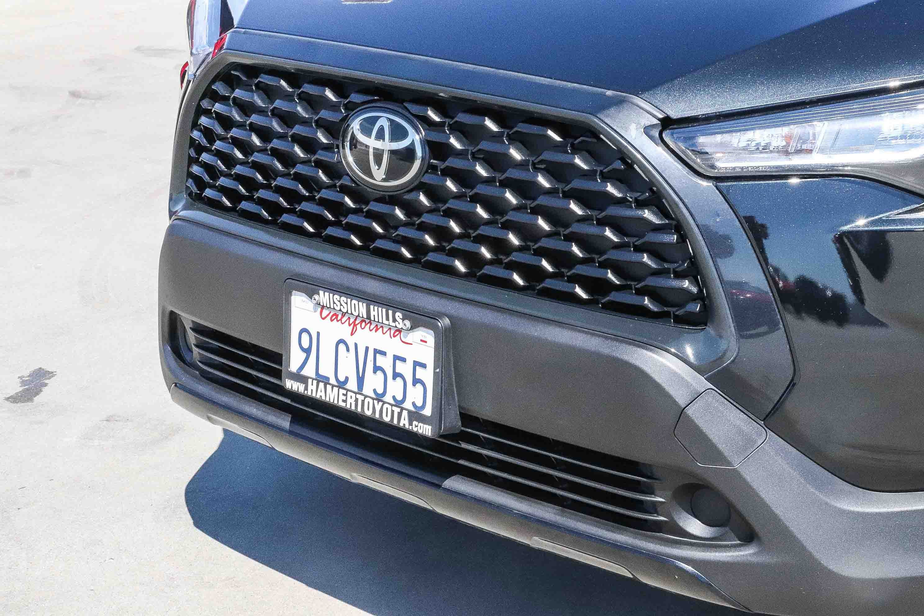 Certified 2024 Toyota Corolla Cross LE w/ Moonroof Package AWD/4WD image 9