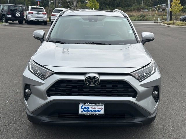 Used 2021 Toyota RAV4 XLE Premium image 2