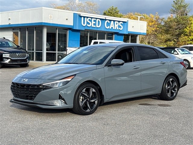 Used 2023 Hyundai Elantra Limited