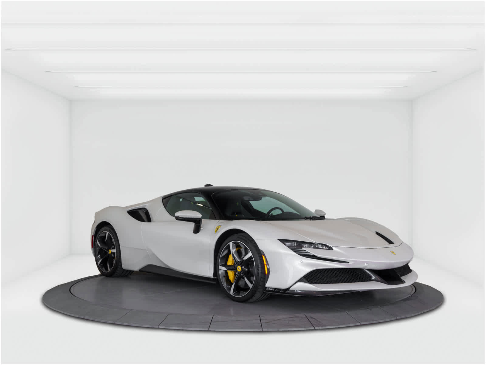 Certified 2022 Ferrari SF90 Stradale image 7