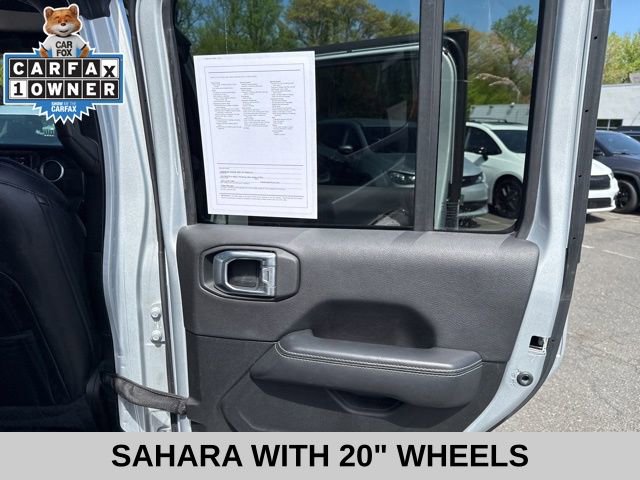 Used 2023 Jeep Wrangler Unlimited Sahara w/ Cold Weather Group AWD/4WD image 32