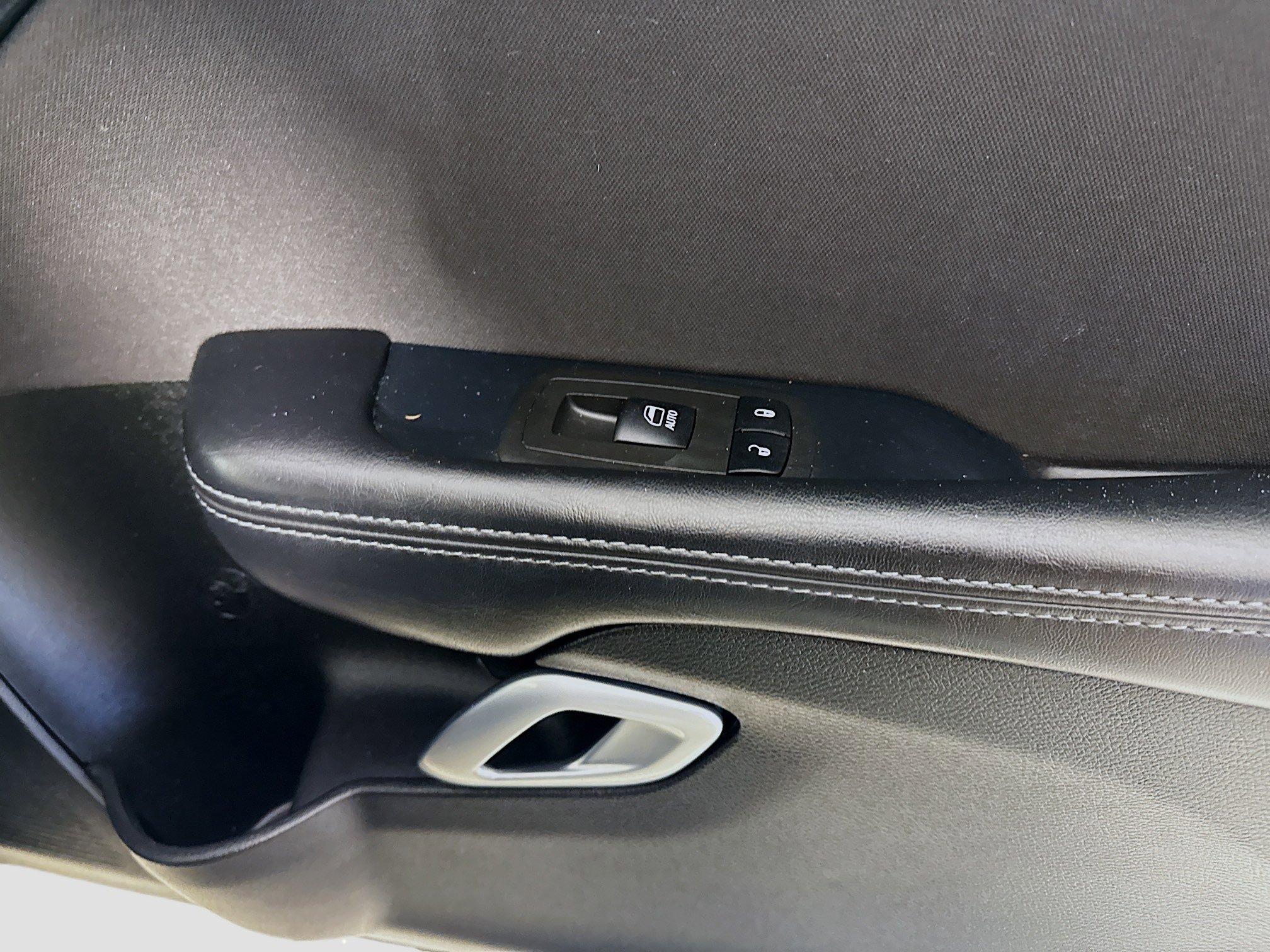 Used 2022 Dodge Challenger GT image 29