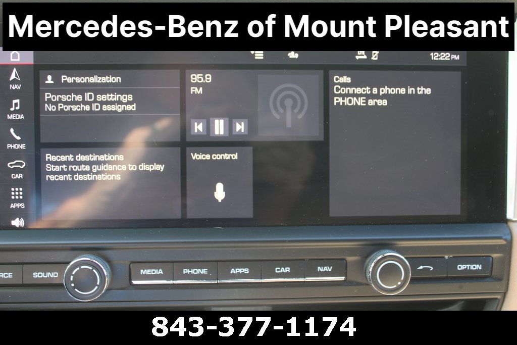 Used 2021 Porsche Macan image 43