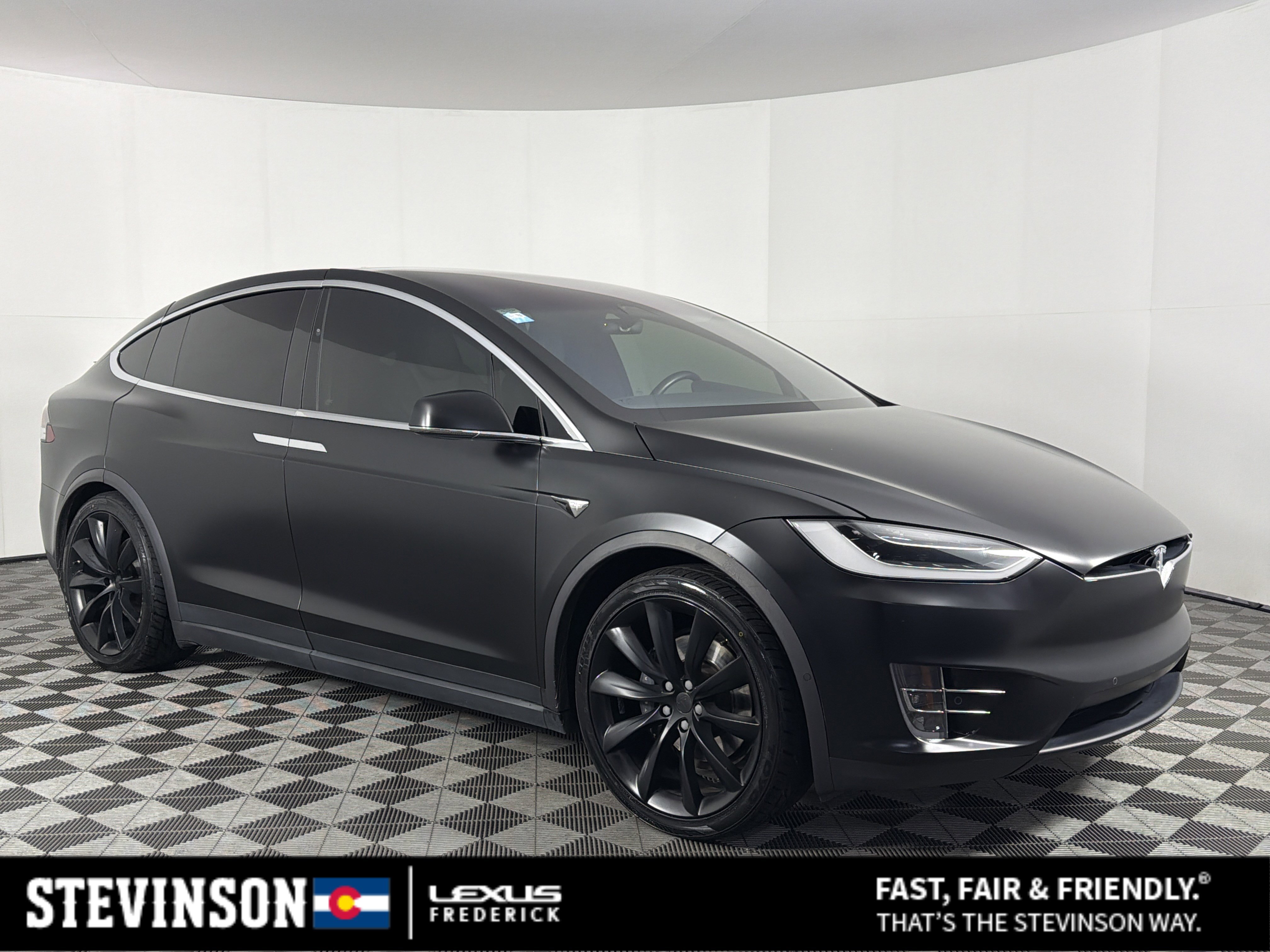 Used 2018 Tesla Model X 75D image 1