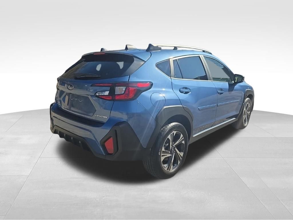 Used 2024 Subaru Crosstrek 2.0i Premium image 5