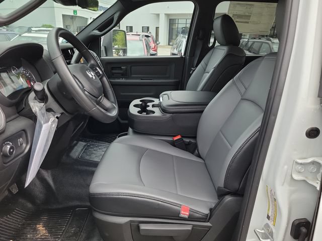 New 2026 RAM 5500 Tradesman w/ Chrome Appearance Group AWD/4WD image 23