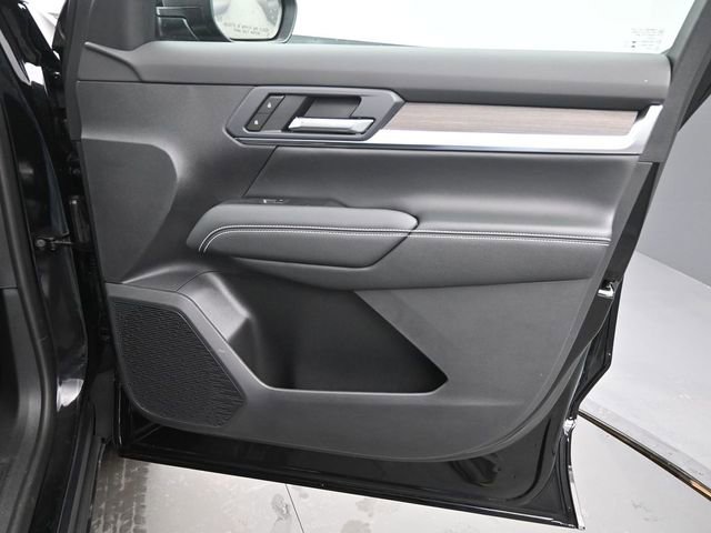 New 2026 GMC Terrain Denali w/ LPO, Floor Liner Package image 20