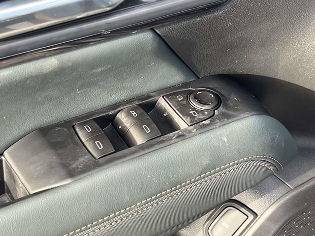 New 2026 GMC Terrain AT4 w/ Convenience Package III image 15