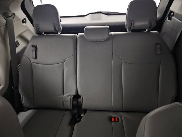 Certified 2023 Toyota Sienna Limited AWD/4WD image 32