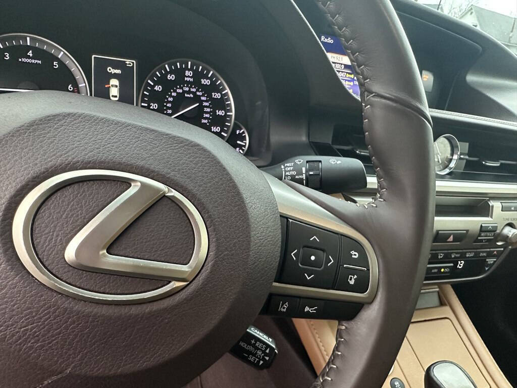 Used 2018 Lexus ES 350 w/ Accessory Package 2 FWD image 20