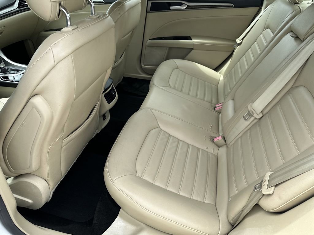 Used 2013 Ford Fusion SE image 27