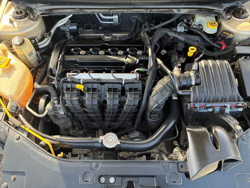 Used 2013 Chrysler 200 LX image 19