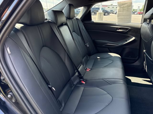 Used 2021 Toyota Avalon XLE w/ Moonroof Package AWD/4WD image 14