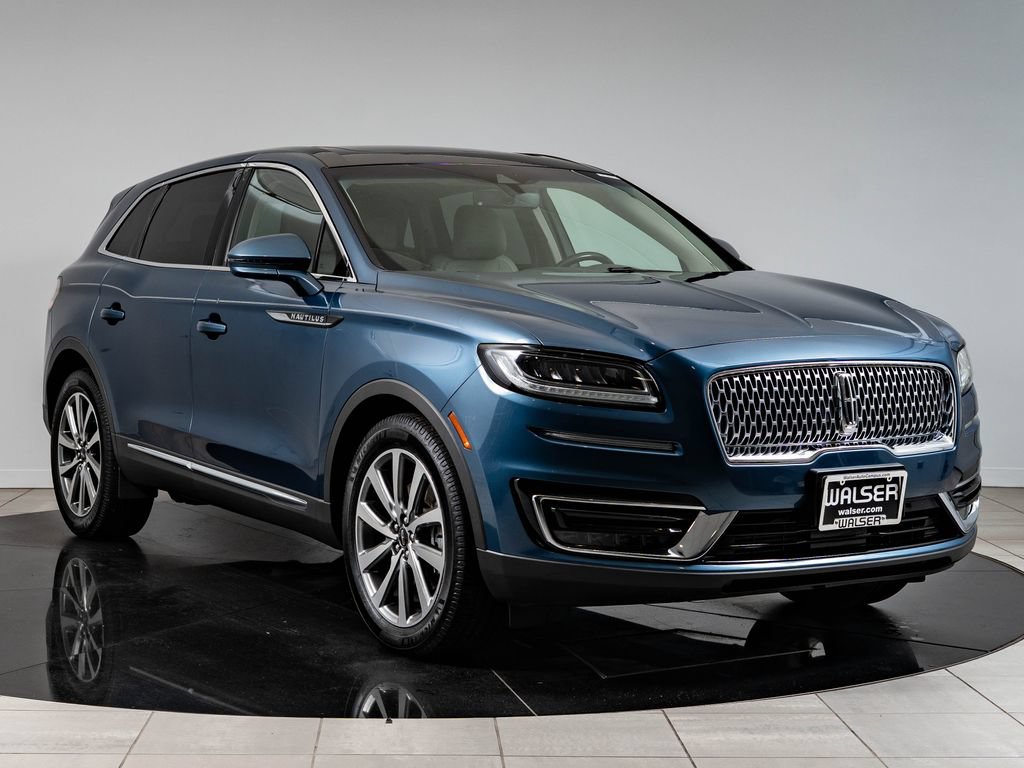 Used 2019 Lincoln Nautilus Select FWD image 12