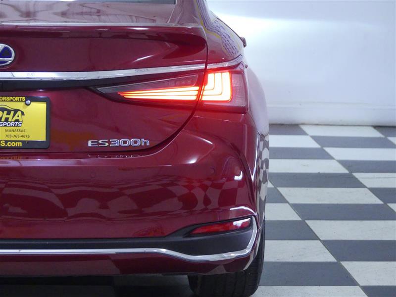 Used 2022 Lexus ES 300h w/ Premium Package image 30
