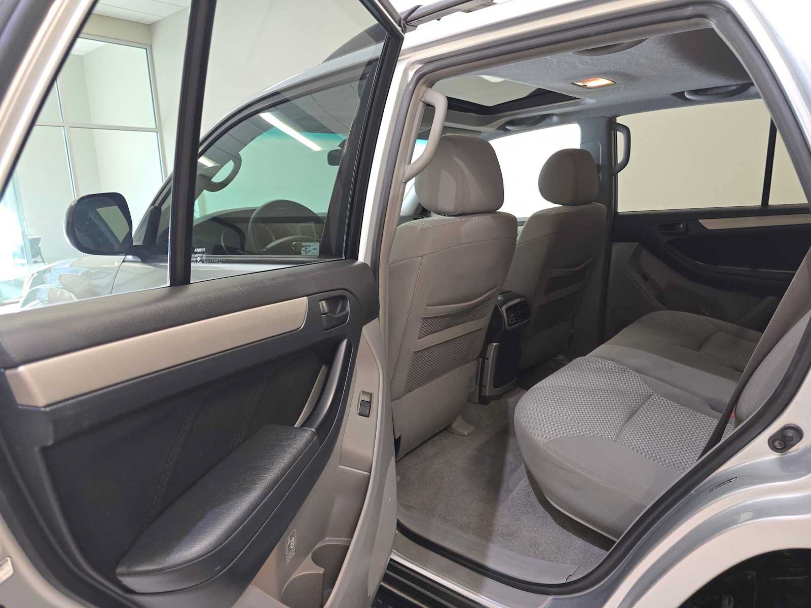 Used 2006 Toyota 4Runner SR5 AWD/4WD image 23